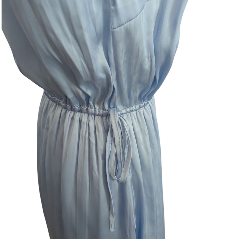 Light Blue Sleeveless Dress - Picture 2 of 2